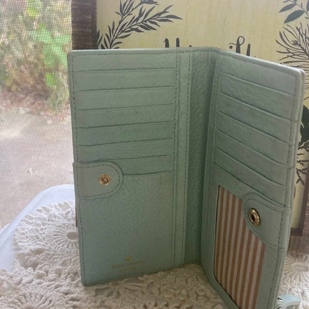 Kate Spade Robins Egg Blue Pebbled Leather Wallet Gold Trim Nice! Come see! - Picture 5 of 11